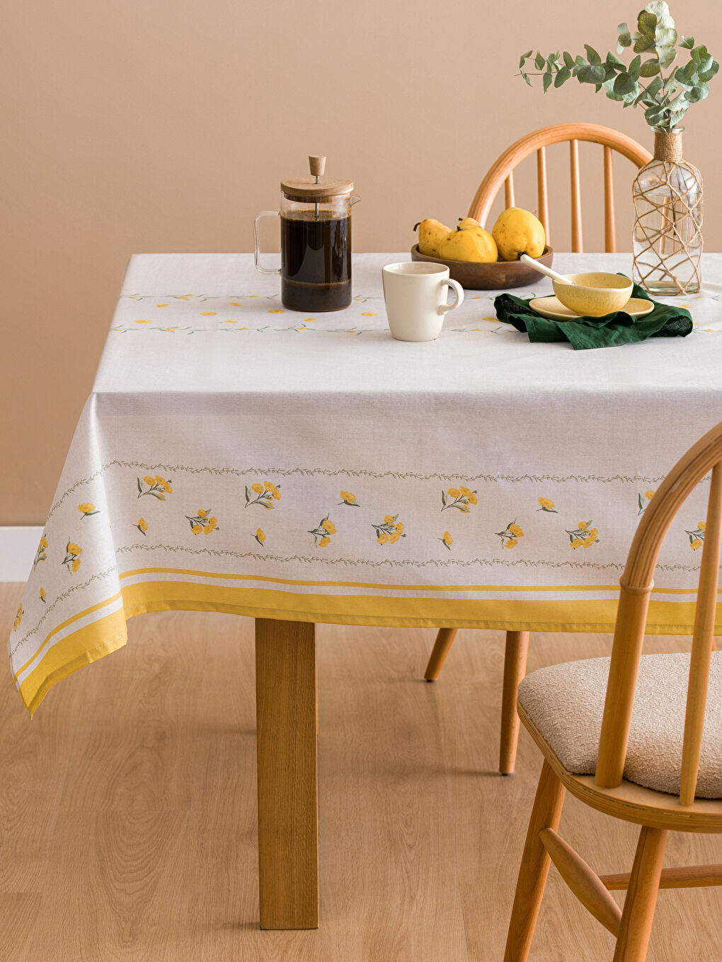 LCW HOME Karişik Çiçek Desenli Masa Örtüsü 150x200 cm - 1