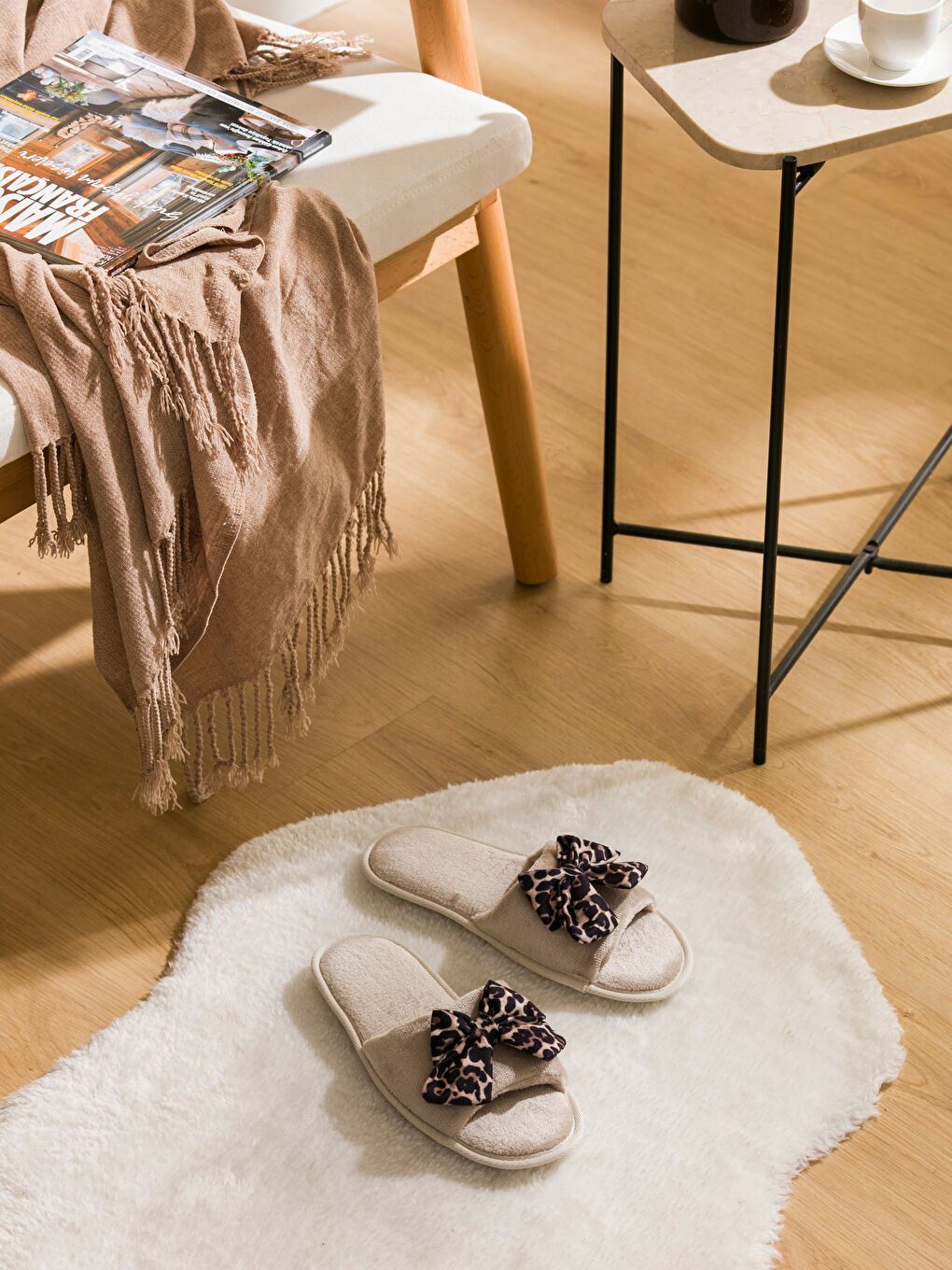 Detailed woman home slippers -S4JS82Z8-JKW