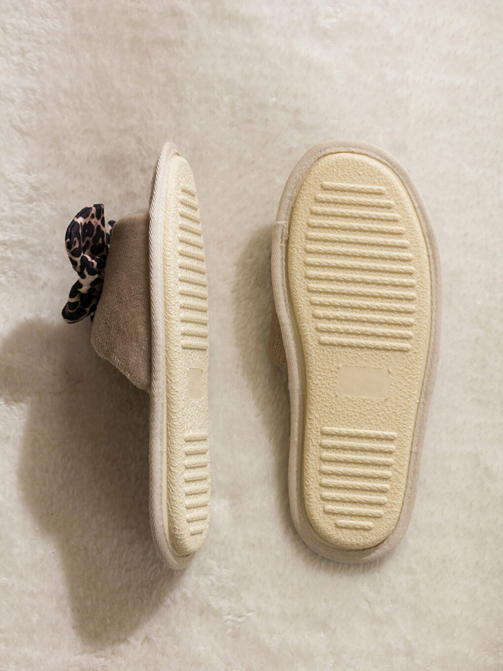 Detailed woman home slippers -S4JS82Z8-JKW