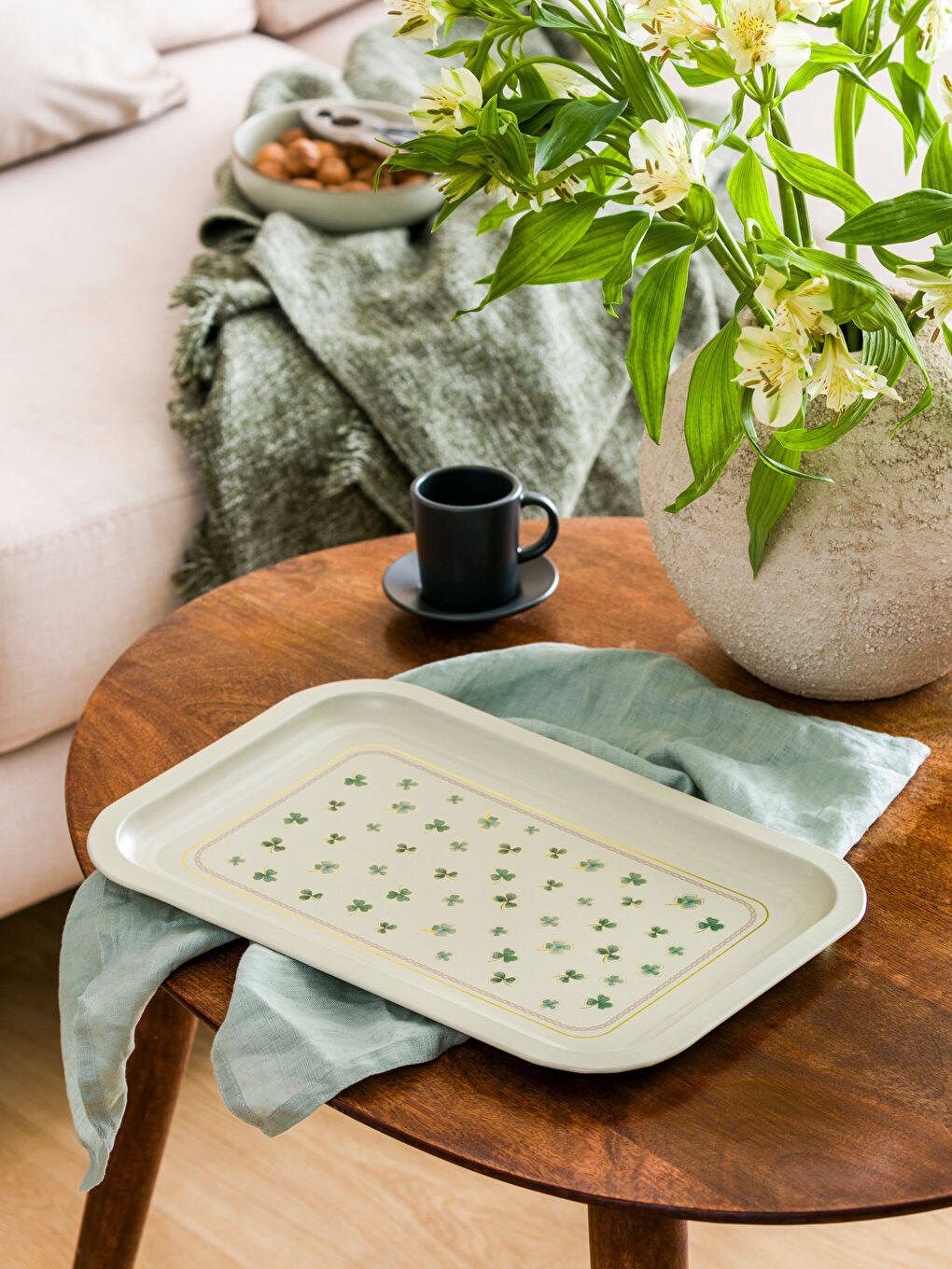 Yeşil Çiçek Baskılı Metal Tepsi 34 cm-1