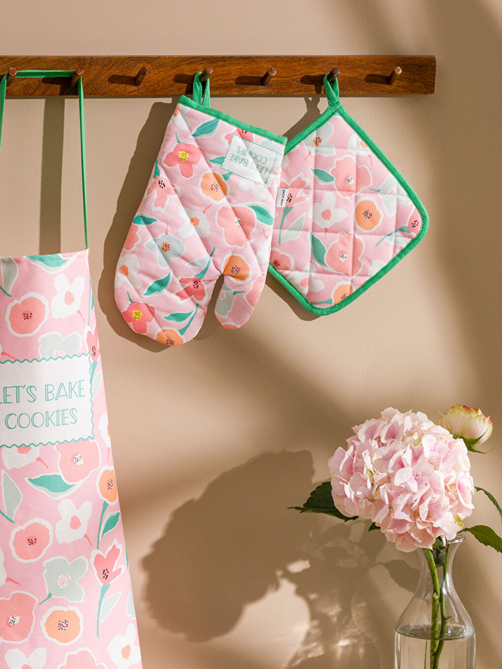 Cotton Floral Printed Oven Mitten Set 2 Pack