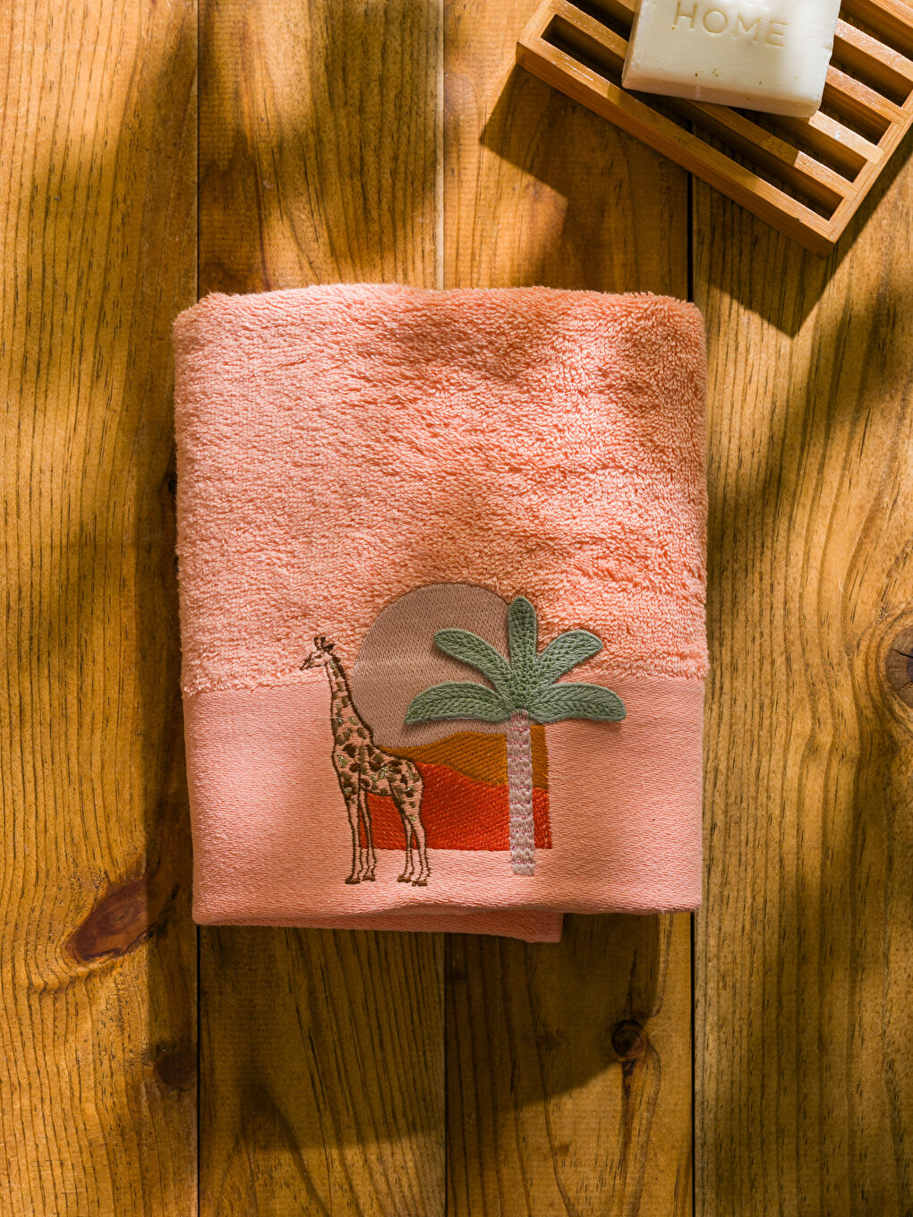 Mercan Ağaç Nakışlı Yüz Havlusu 50x80 cm-2