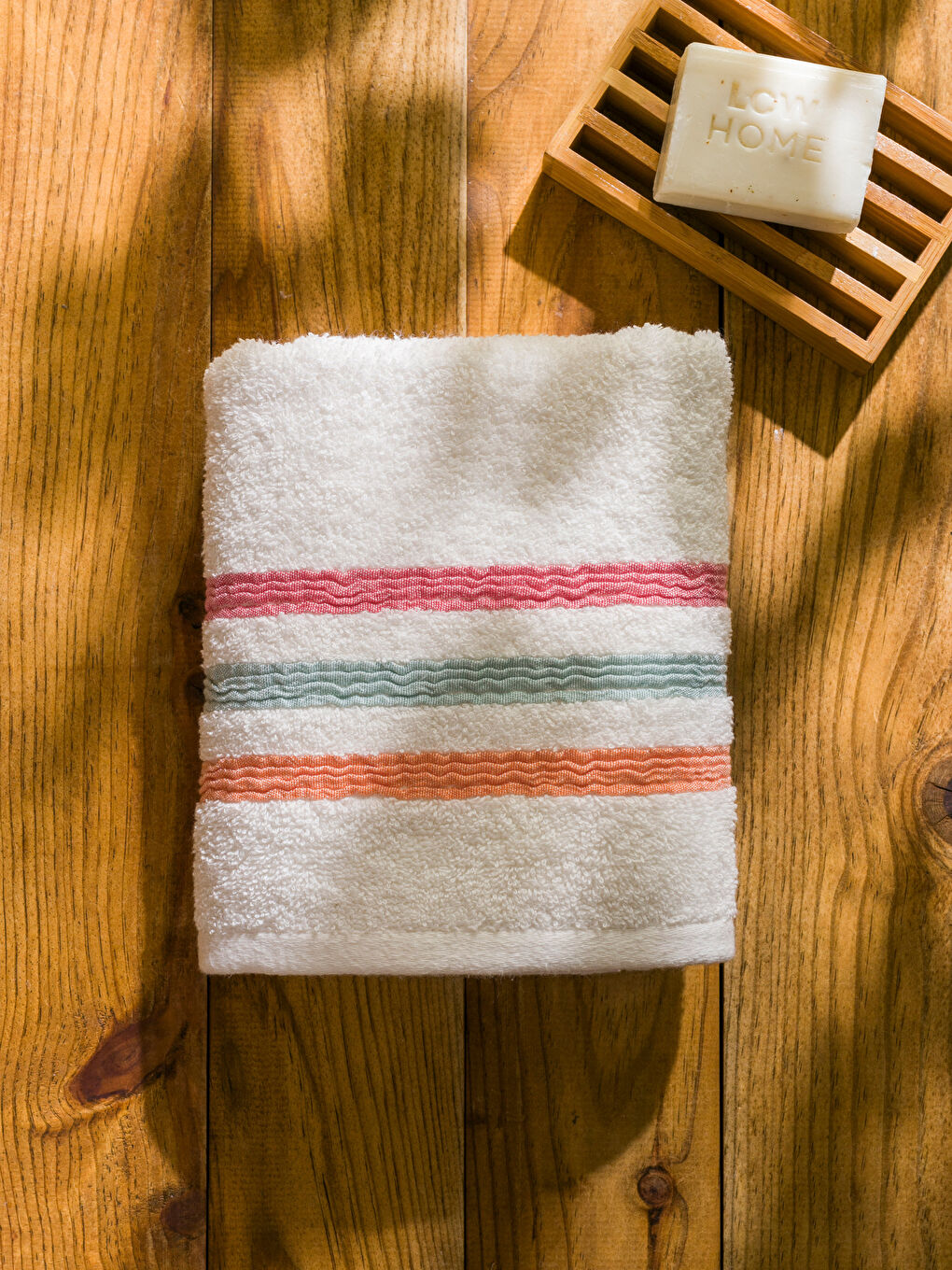 Ekru Çizgi Desenli Yüz Havlusu 50x80 cm-2
