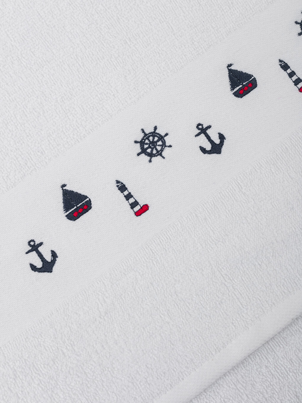 Beyaz Pamuklu Nakışlı Yüz Havlusu 50x80 cm-3