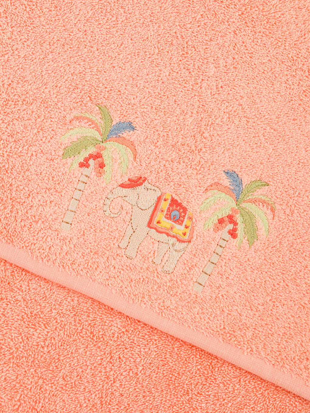 Mercan Fil Nakışlı Yüz Havlusu 50x80 cm-3