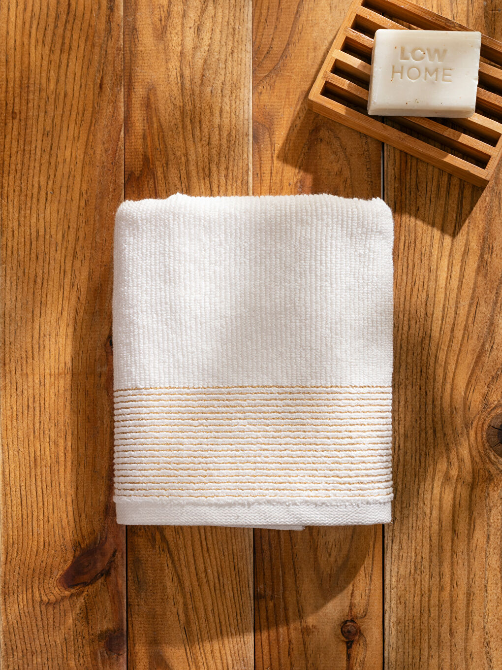 فوطه وجه مخططه 50x80 سم-2