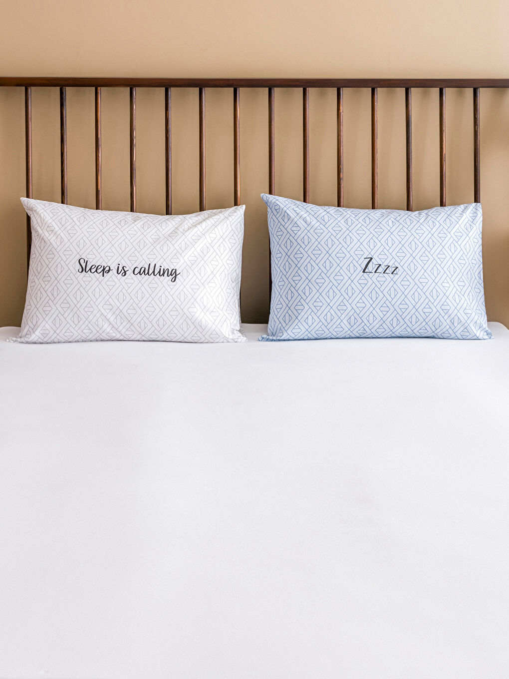 Karışık Yazı Baskılı Yastık Kılıfı 2'li 50x70 cm