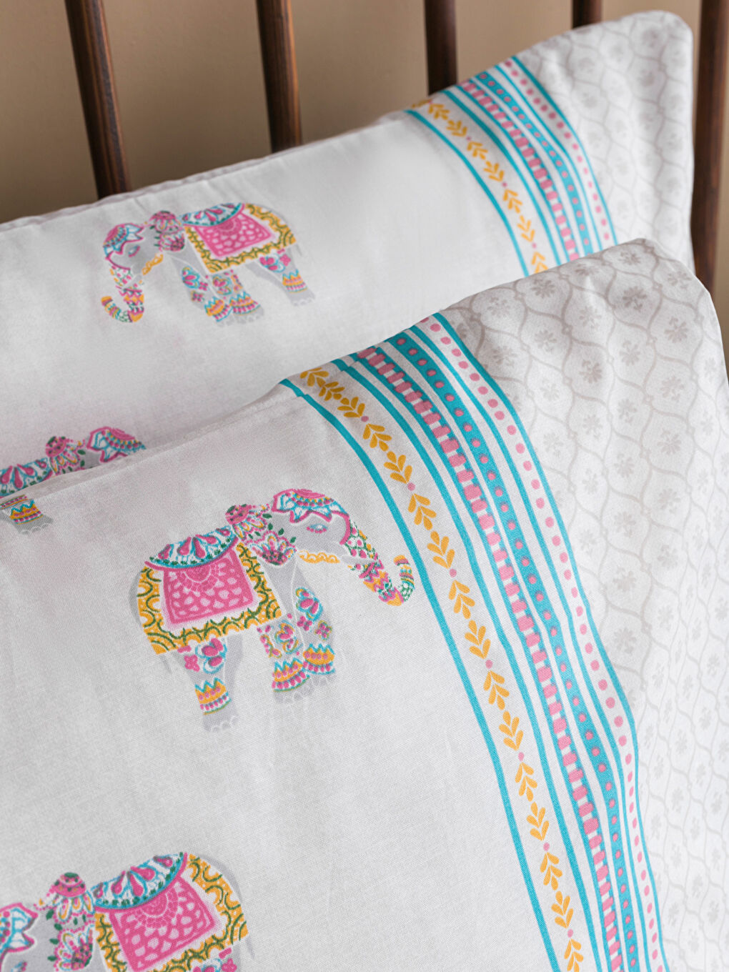 Karışık Fil Baskılı Yastık Kılıfı 2'li 50x70 cm-2