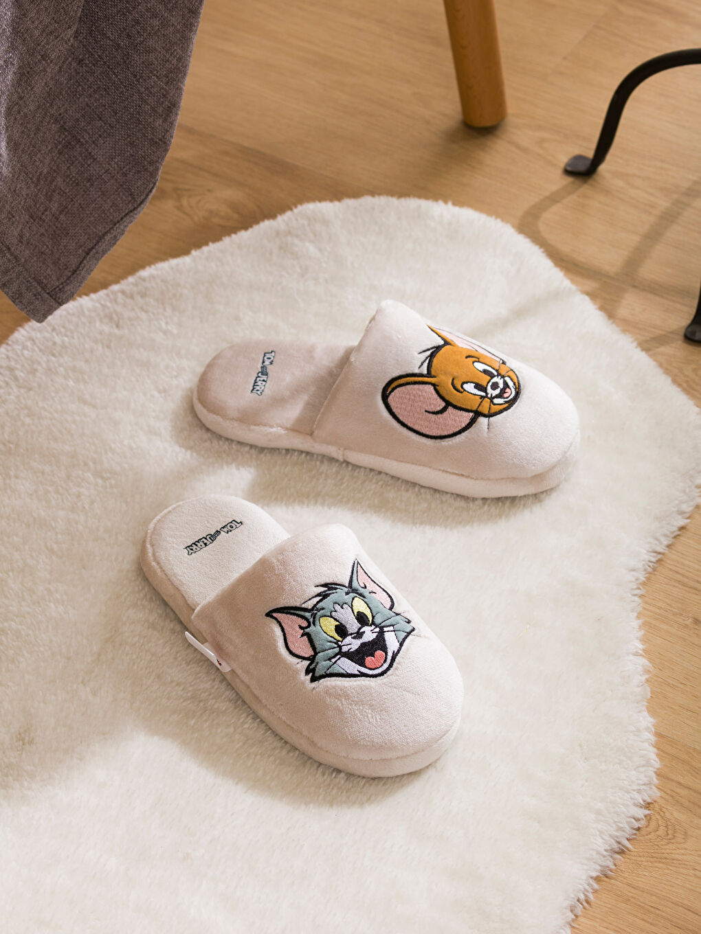LCW HOME Tom and Jerry Printed Plush Women's Home Slippers -S4M619Z8-LRA