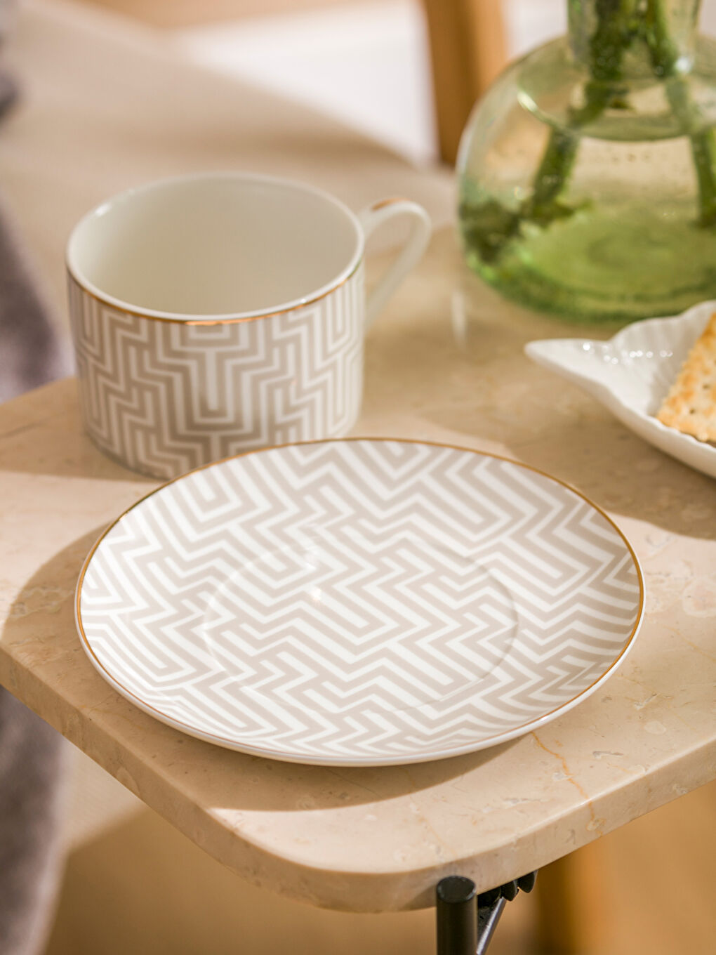 Bej Çizgi Desenli Porselen Çay Fincanı 220 ml-1