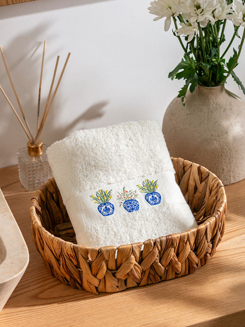 Embroidered Cotton Face Towel 50x80 cm -S5BD95Z8-EEW