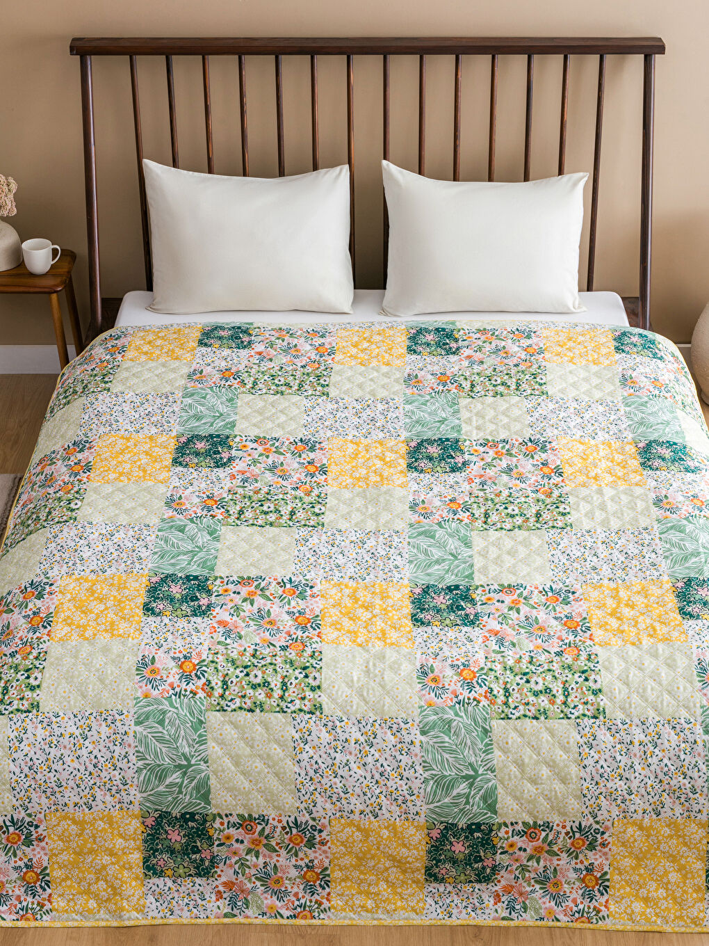 Floral Patterned Double Bedspread 200x220 cm-1