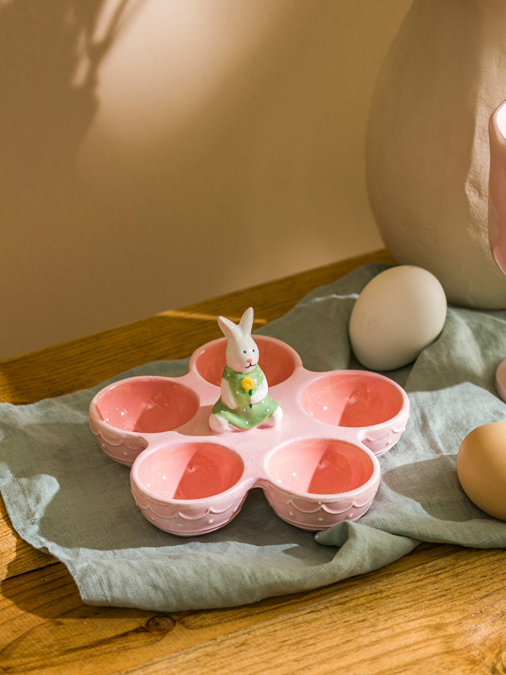 Egg Cup with Rabbit Figure -S5CH26Z8-F9C