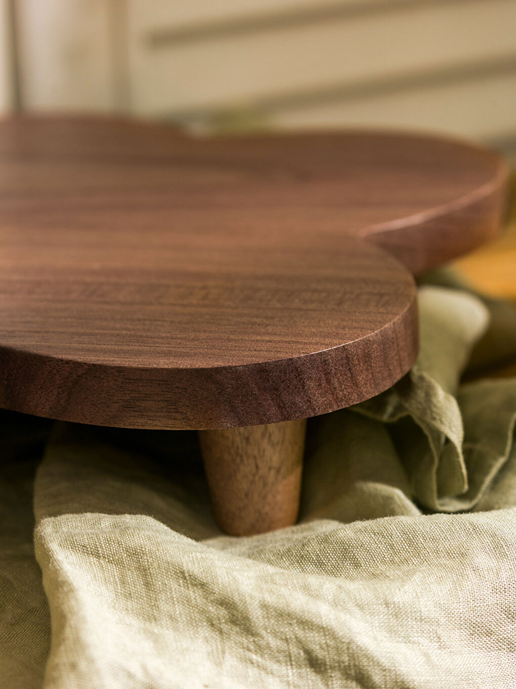 Kahverengi Ayaklı Ahşap Sunumluk 27 cm-2