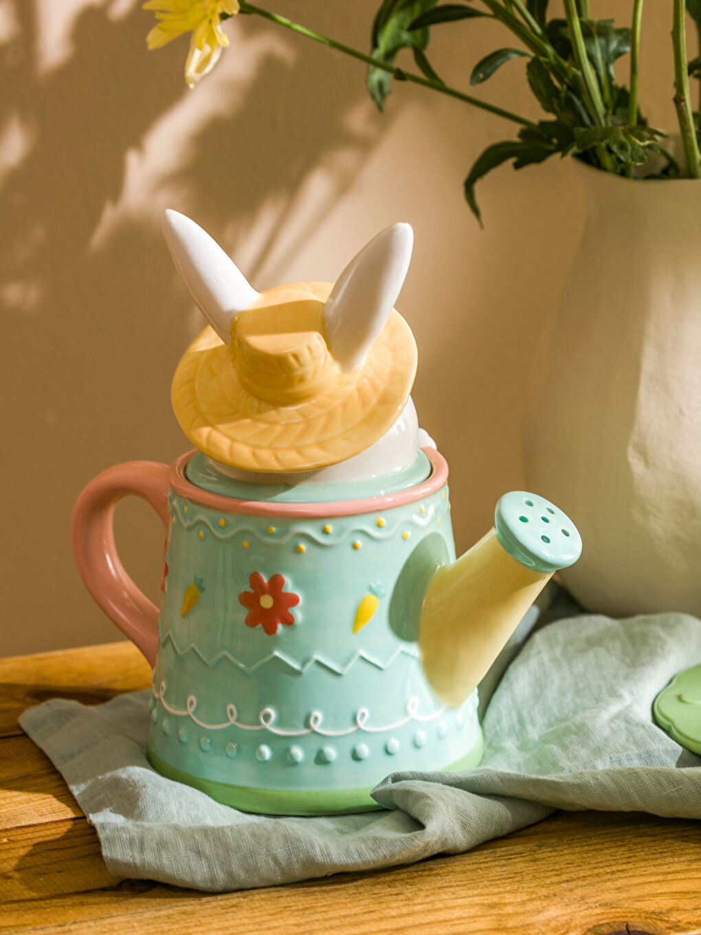 Rabbit Figurine Ceramic Teapot 690 ml -S5CI76Z8-M0T