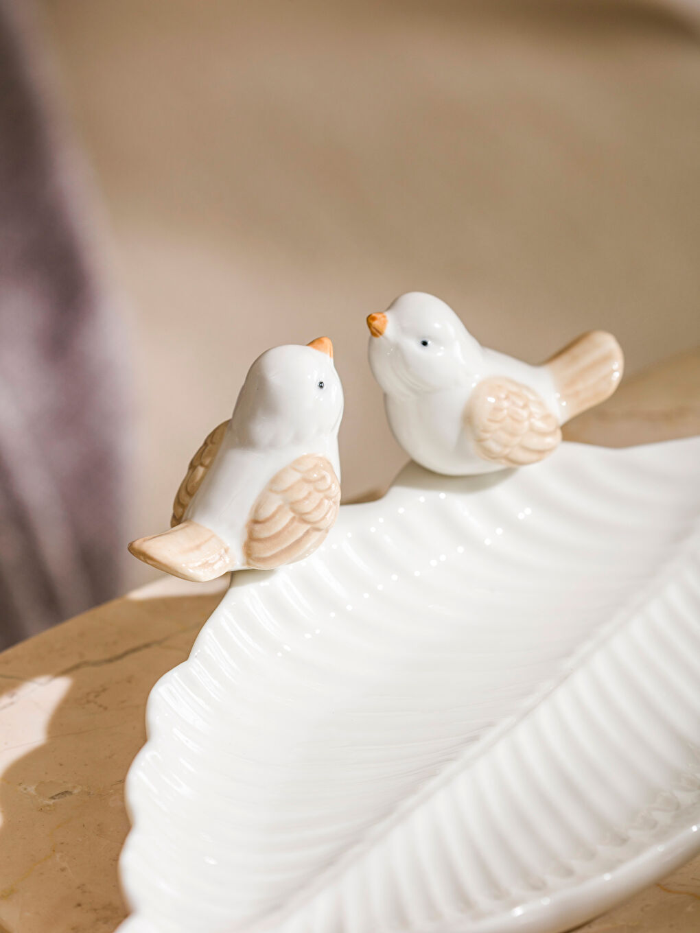 Ekru Porselen Dekoratif Tabak 21 cm-2