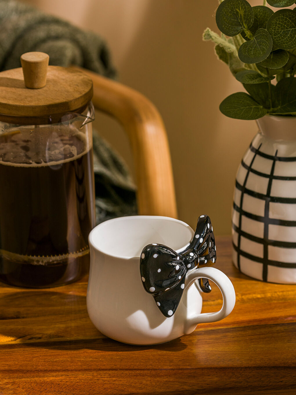 Bow Detailed Porcelain Mug 430 ml -S5CL96Z8-LQJ