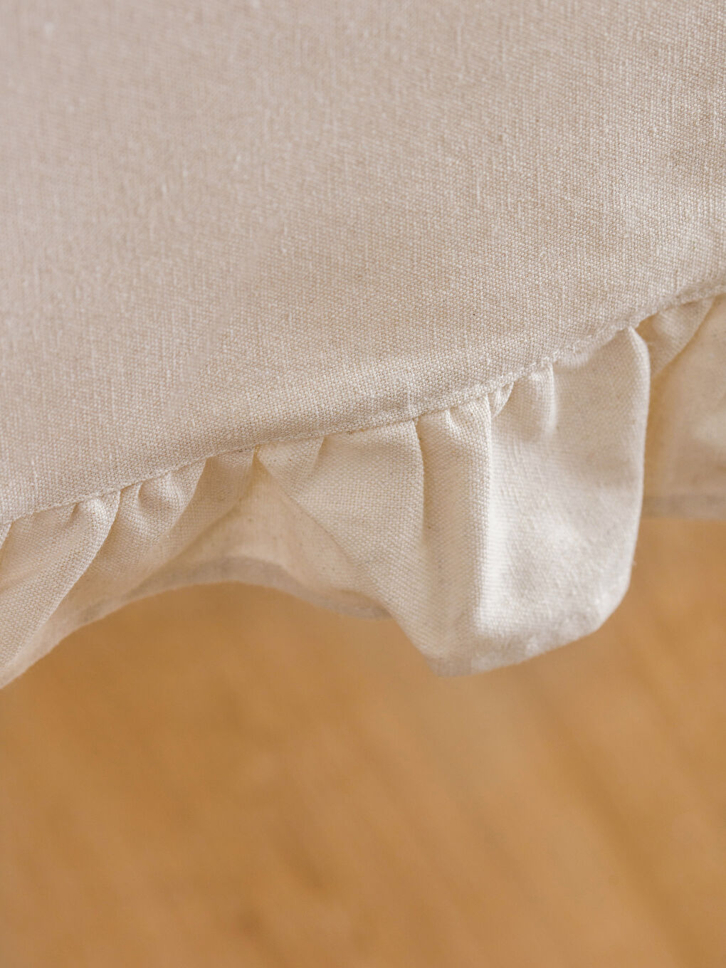 Nabrani stolnjak 150x200 cm-3