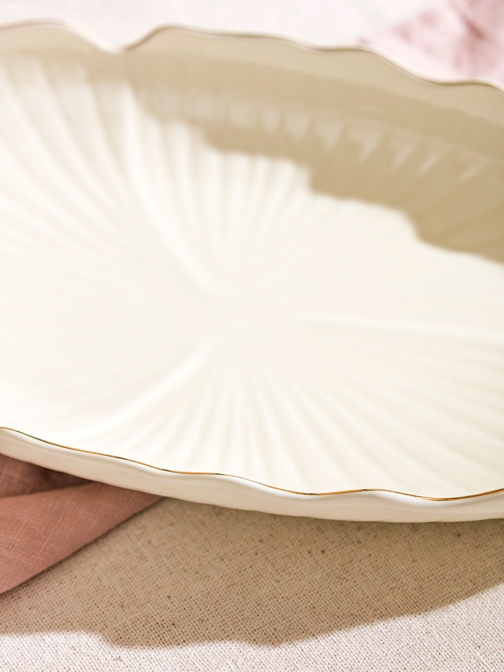 LCW HOME Ekru Desenli Porselen Kayık Tabak 30 cm - 1