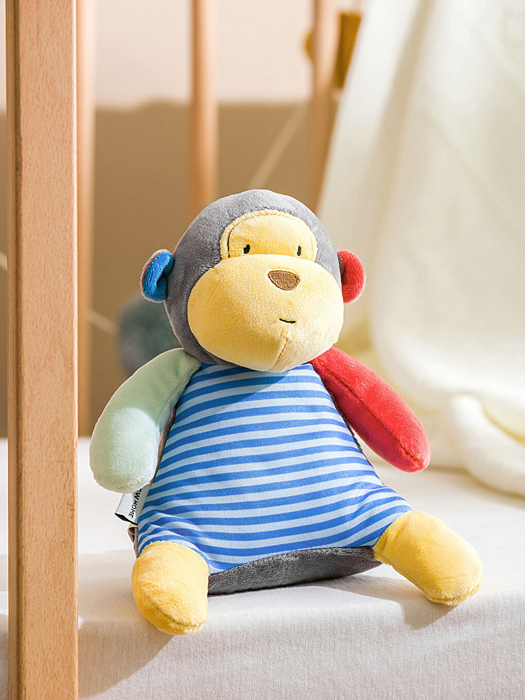 LCW HOME Karışık Maymun Figürlü Pelüş Bebek Kırlent 25 Cm