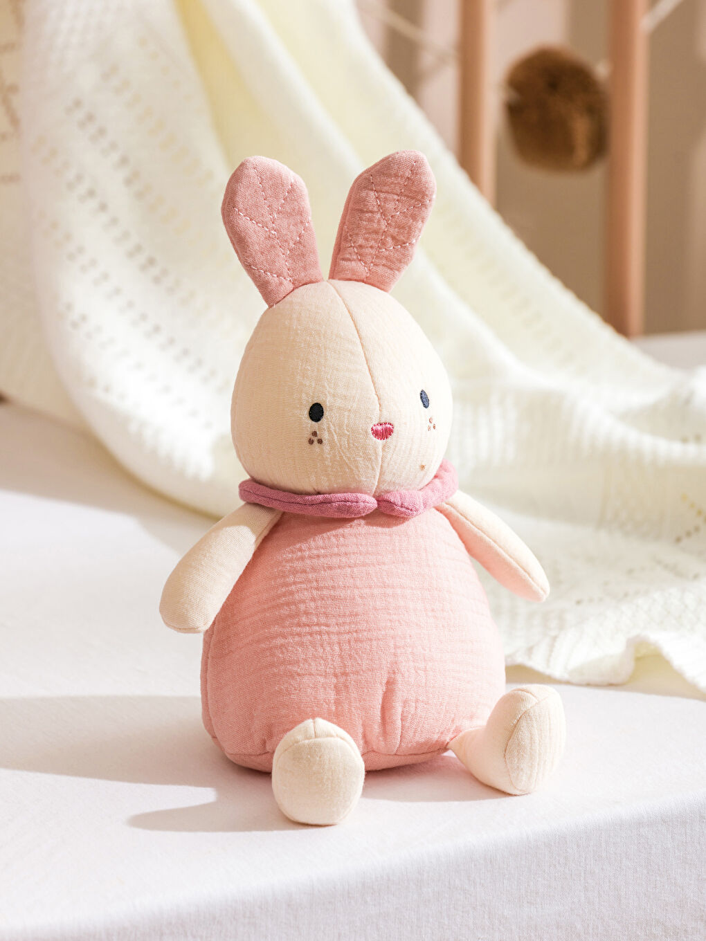LCW HOME Karışık Tavşan Görünümlü Pelüş Bebek Kırlent 33 Cm