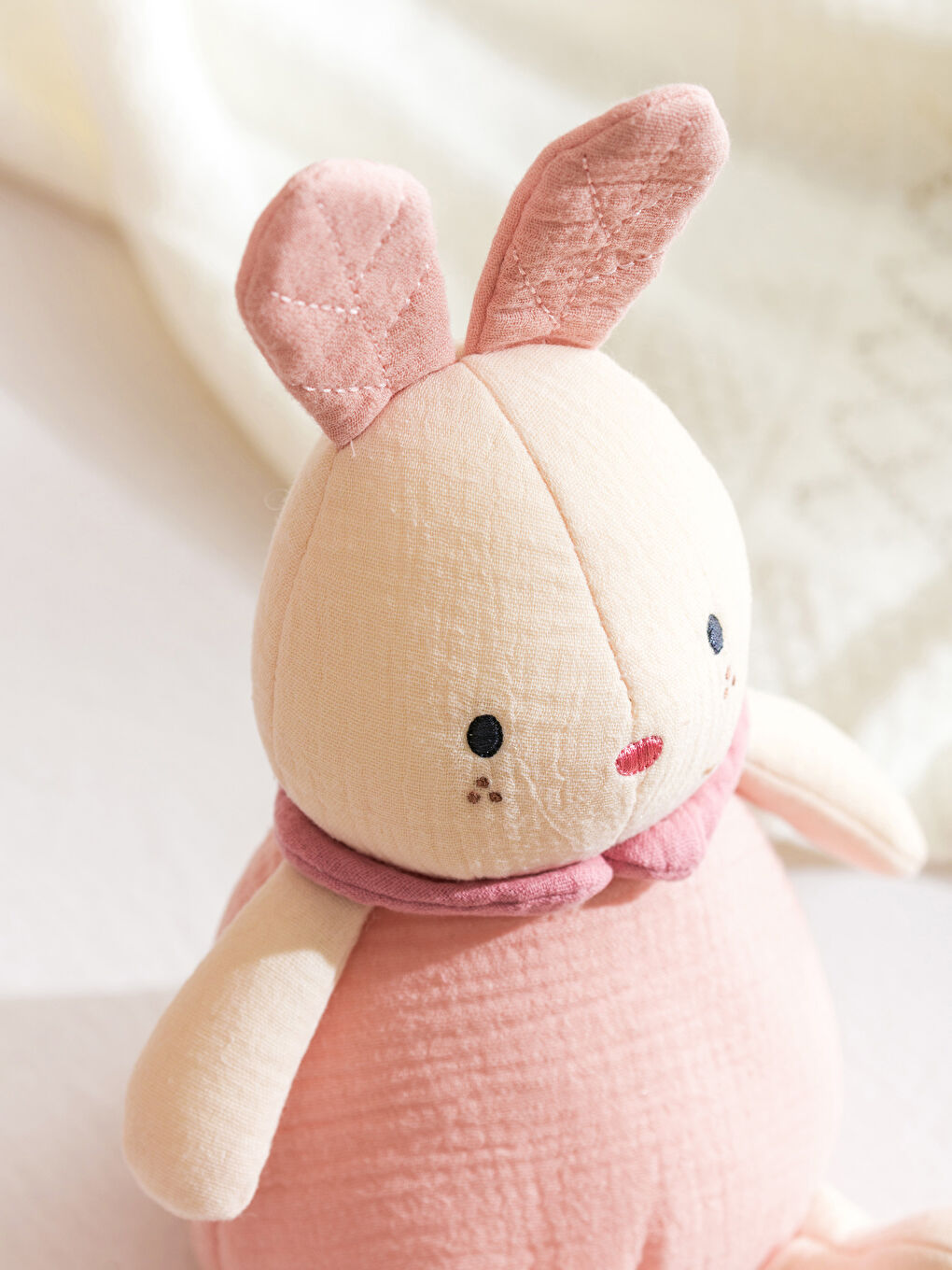 LCW HOME Karışık Tavşan Görünümlü Pelüş Bebek Kırlent 33 Cm - 2