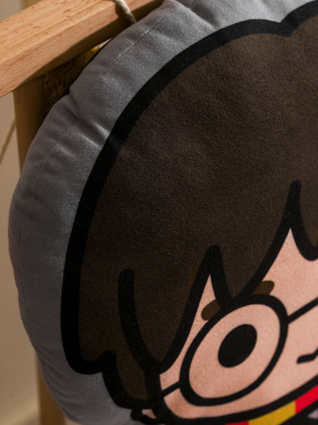 LCW HOME Karişik Harry Potter Baskılı Pelüş Bebek Kırlent 39 cm - 2