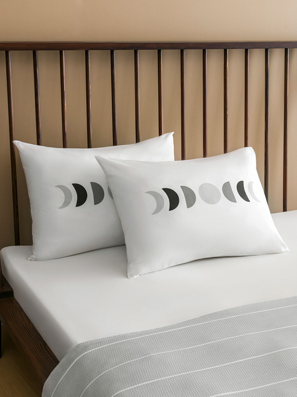 Karışık Çizgi Desenli Pamuklu Çift Kişilik Pike Seti-2