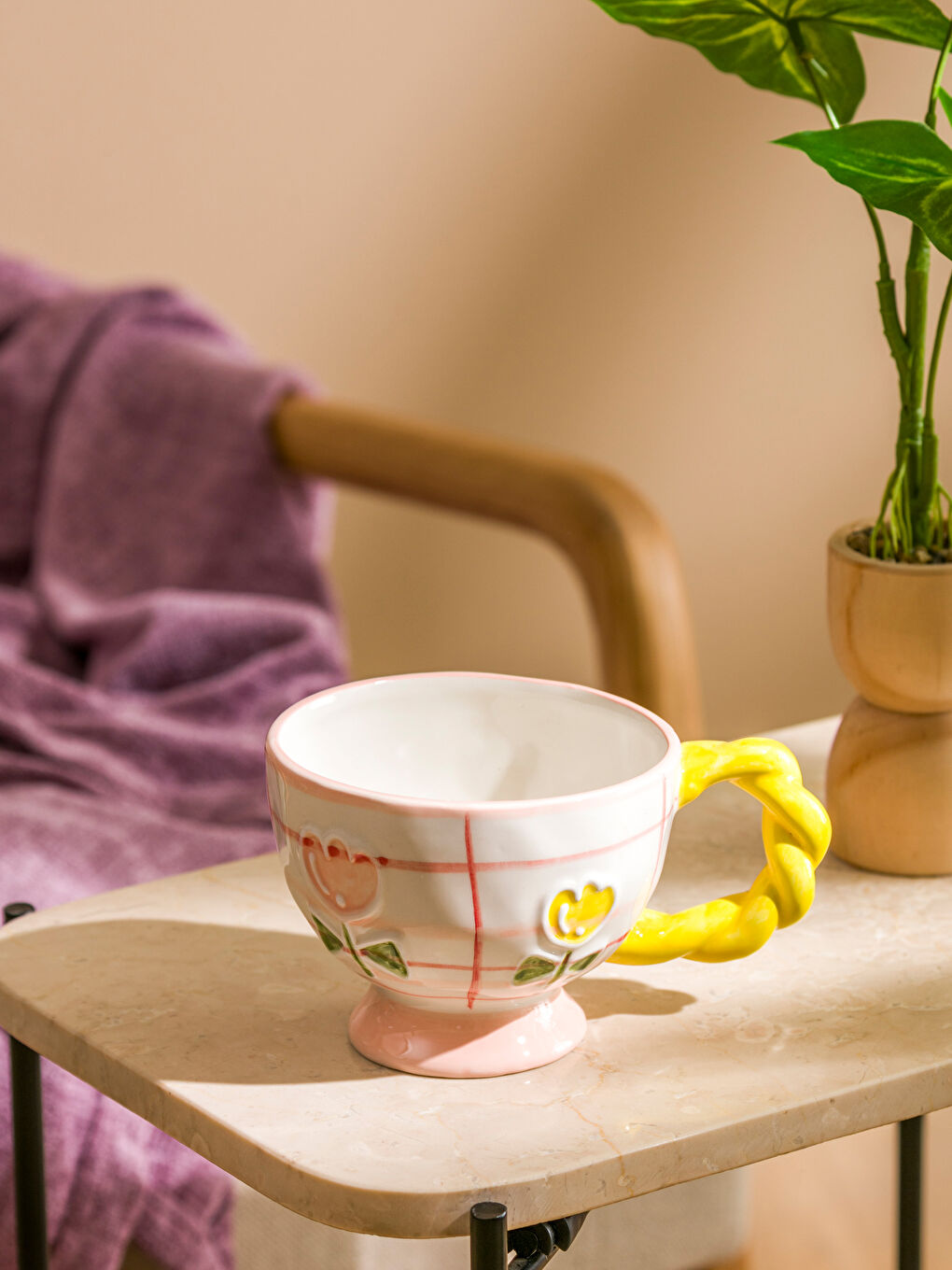 Karışık Çiçek Baskılı Porselen Kupa 400 ml