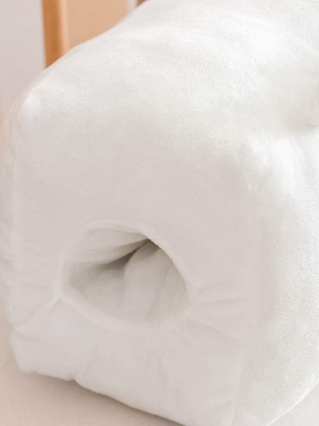 Rabbit Figured Children's Neck Pillow -S5DH16Z4-M0T
