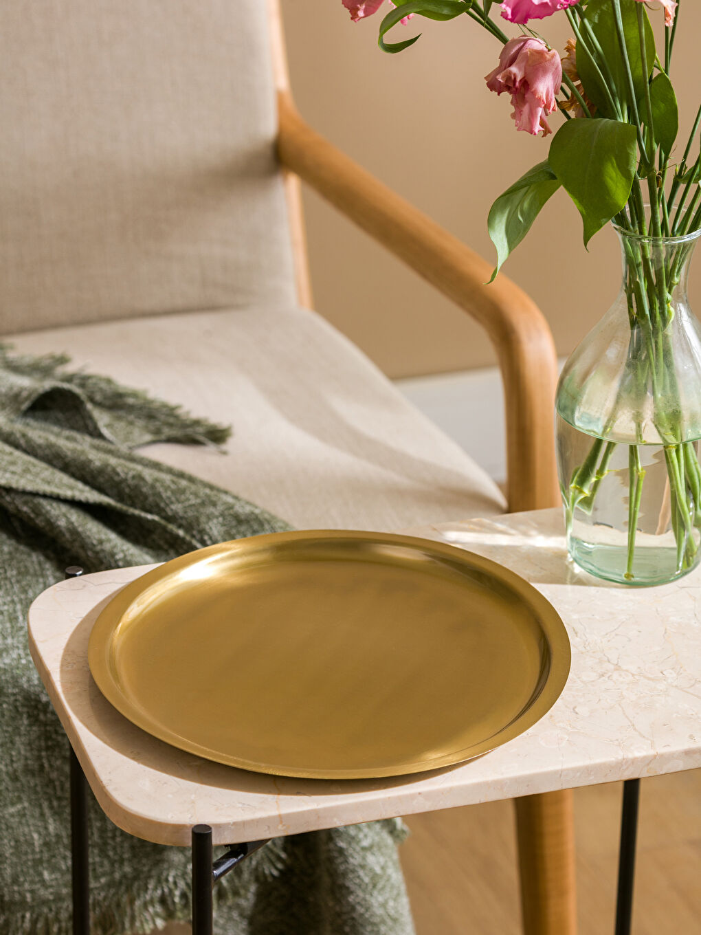 Sarı Yuvarlak Metal Tepsi 25 cm-1