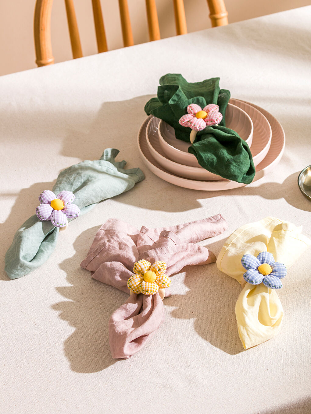 Flower-Shaped Napkin Ring Set of 4 -S5EE30Z8-FWA