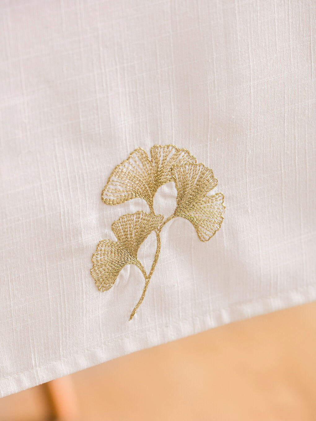 Leaf Embroidered Runner 45x150 cm -S5FI96Z8-J5E