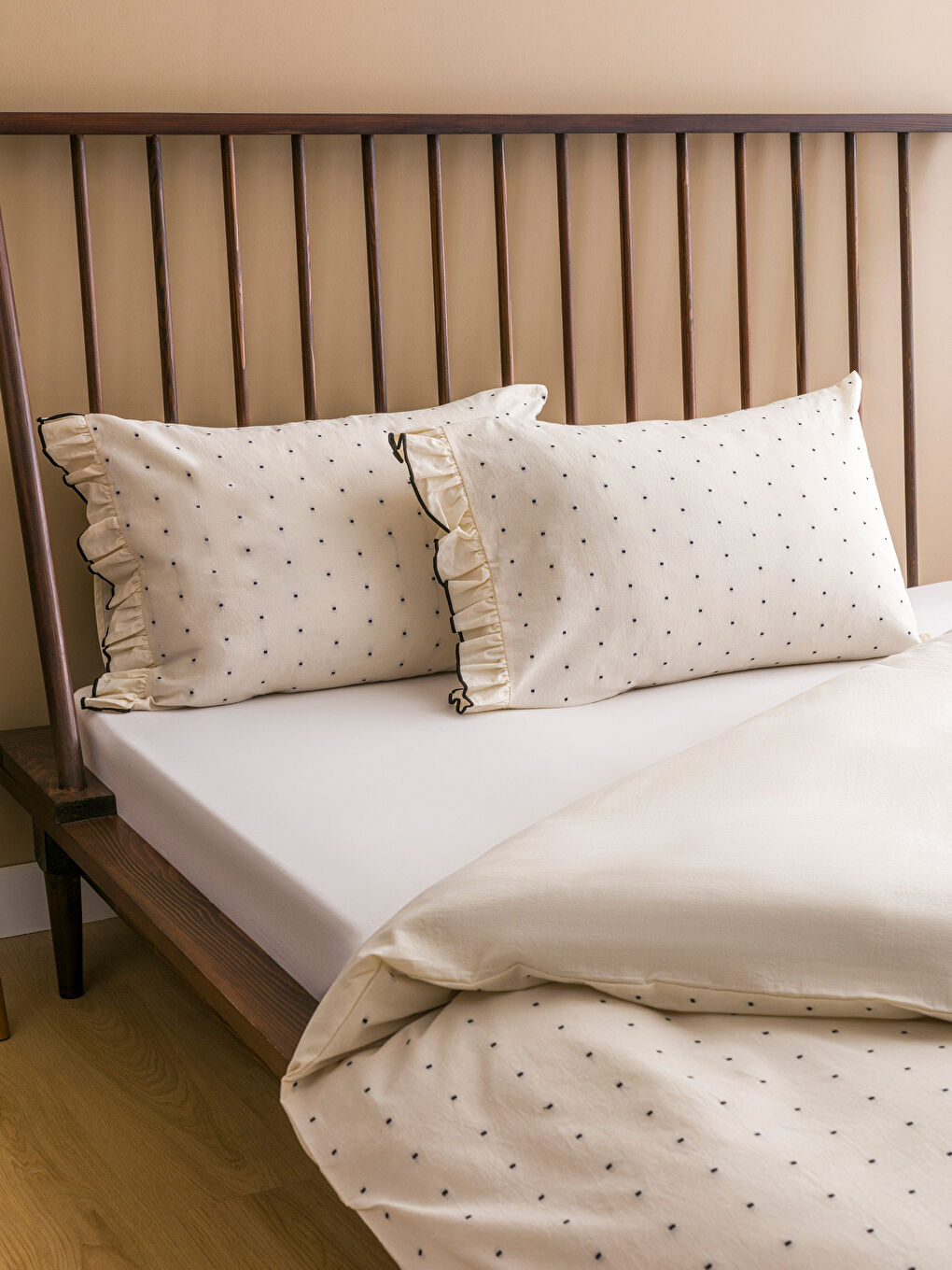 რაფლის დეტალებით ბამბის ორმაგი დუვეტის საფარის ნაკრები-2