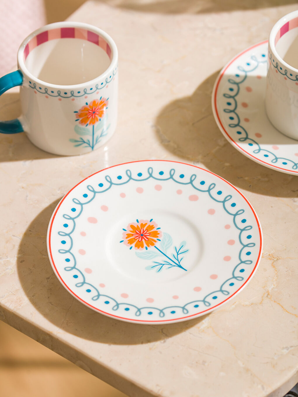 ყვავილოვანი პრინტით 2-პირიანი ფაიფურის ყავის ჭიქის ნაკრები 90 მლ-2