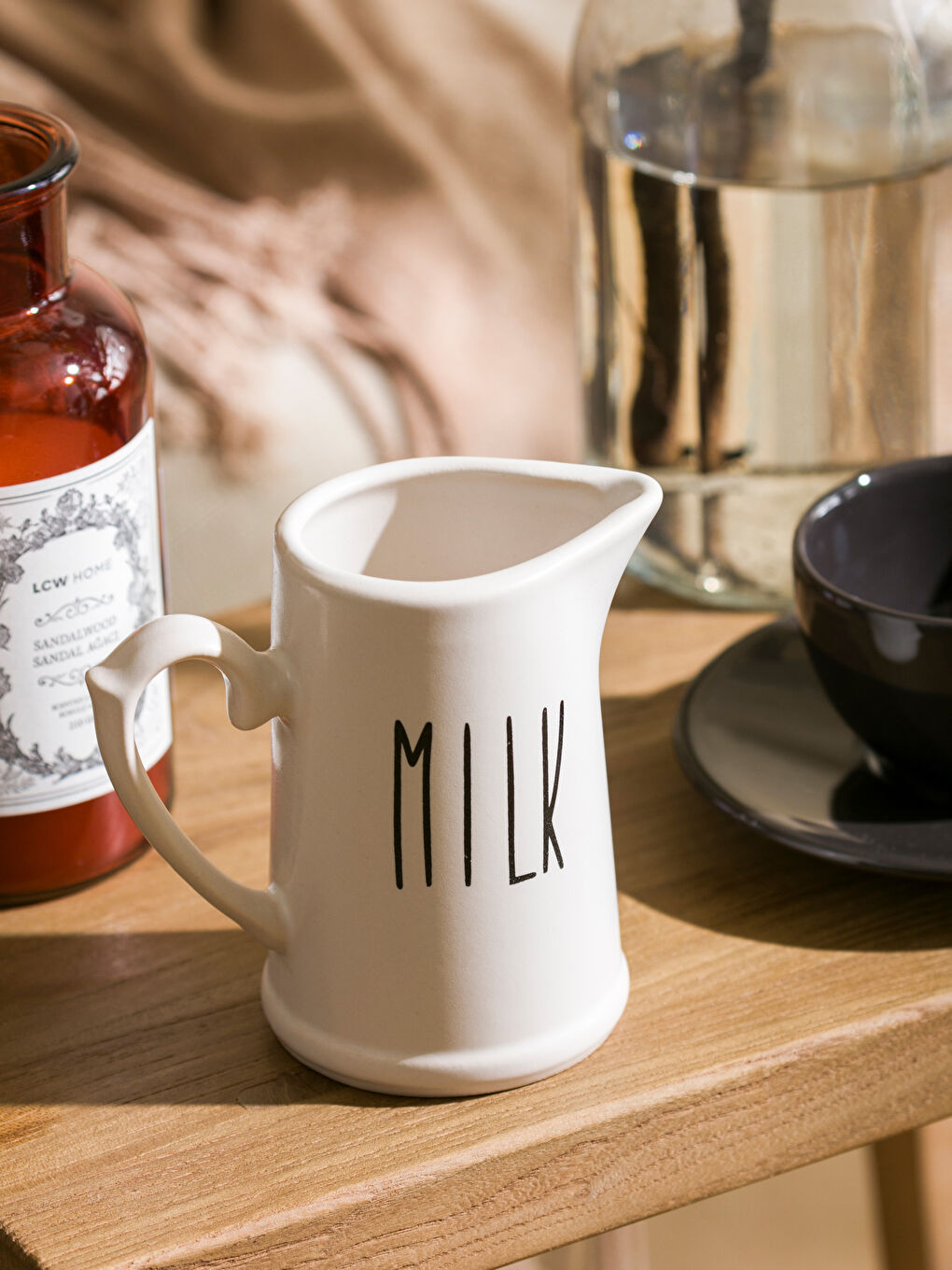 Siyah Baskılı Seramik Sütlük