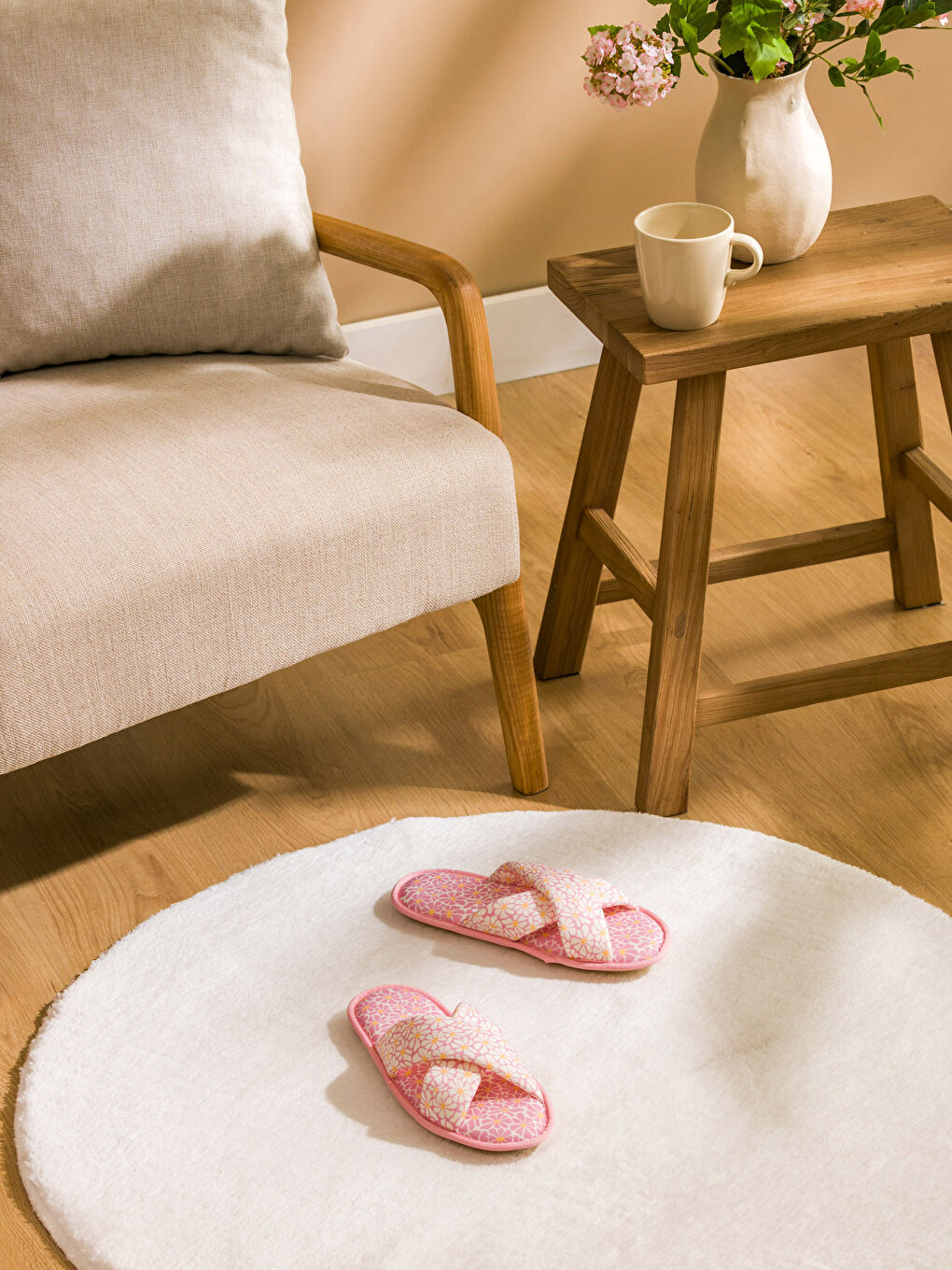 LCW HOME Pembe Çiçek Desenli Kadın Ev Terliği