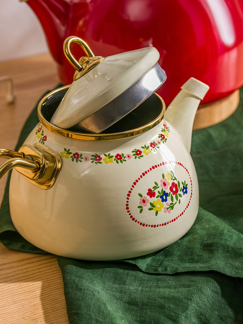 Karışık Çiçek Baskılı Emaye Çaydanlık-2