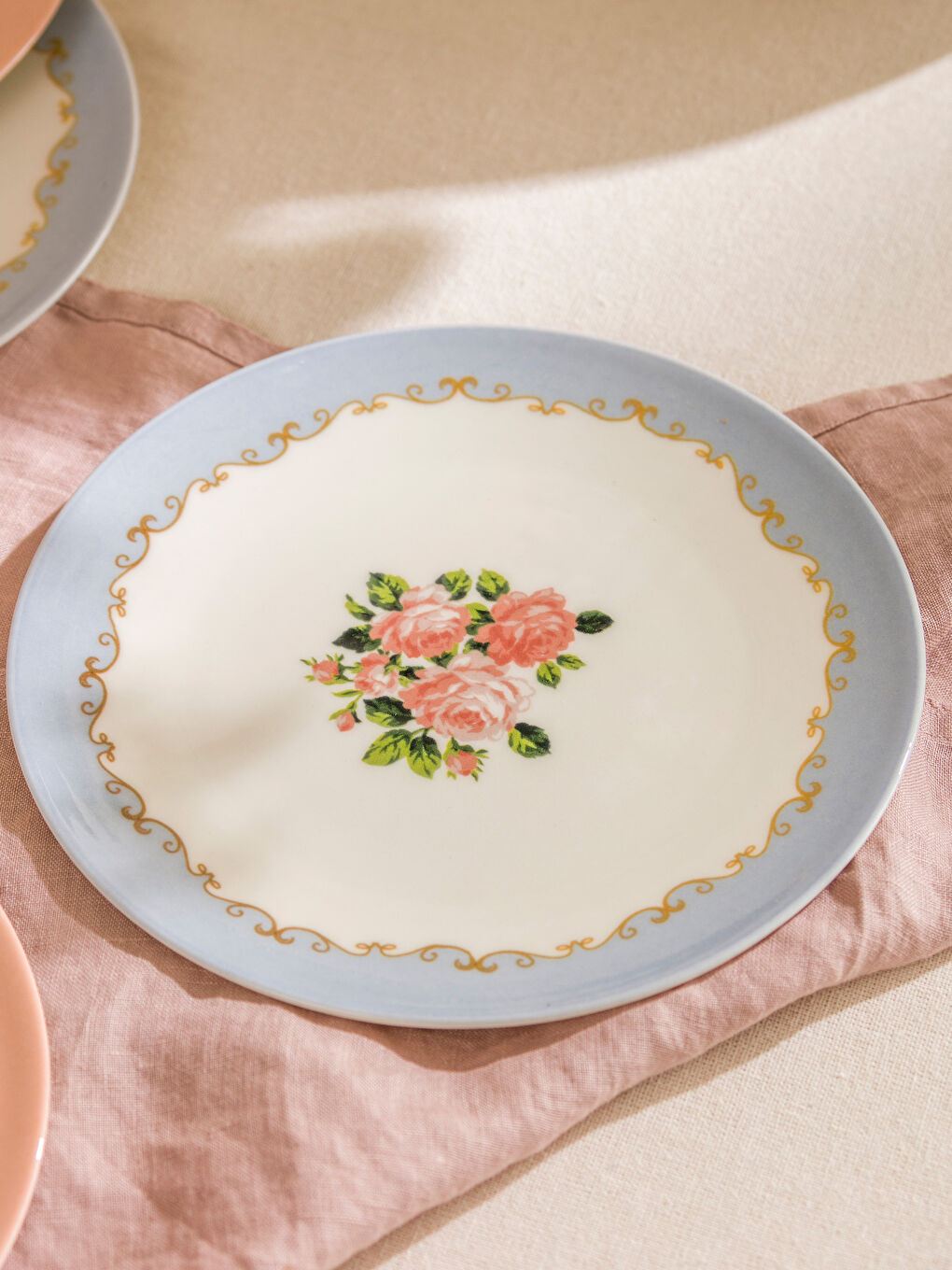 Гүлді өрнекті принтті фарфор тортқа арналған тәрелке жиынтығы 4 данадан тұратын 19 см-2