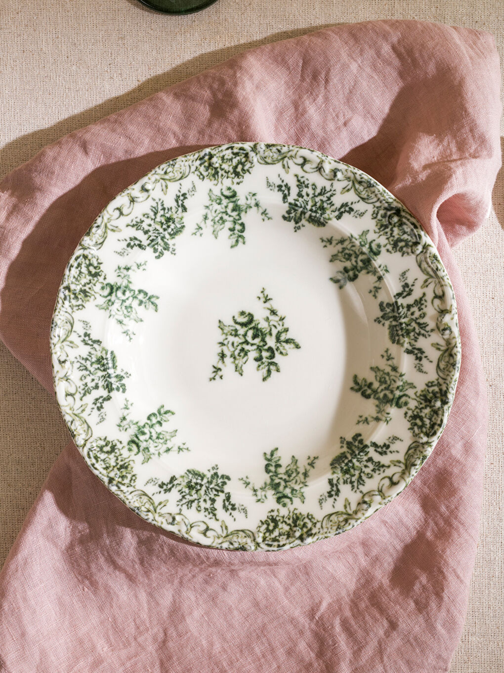 Yeşil Çiçek Baskılı Porselen Çukur Tabak 20 cm-1