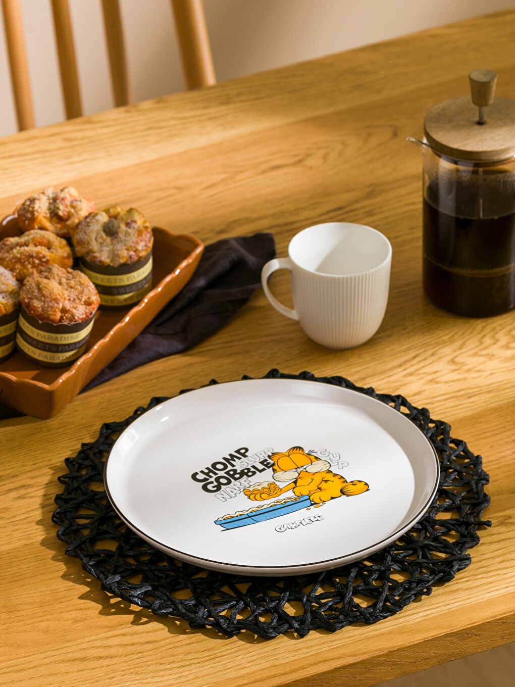 Garfield Printed Ceramic Plate 28 cm