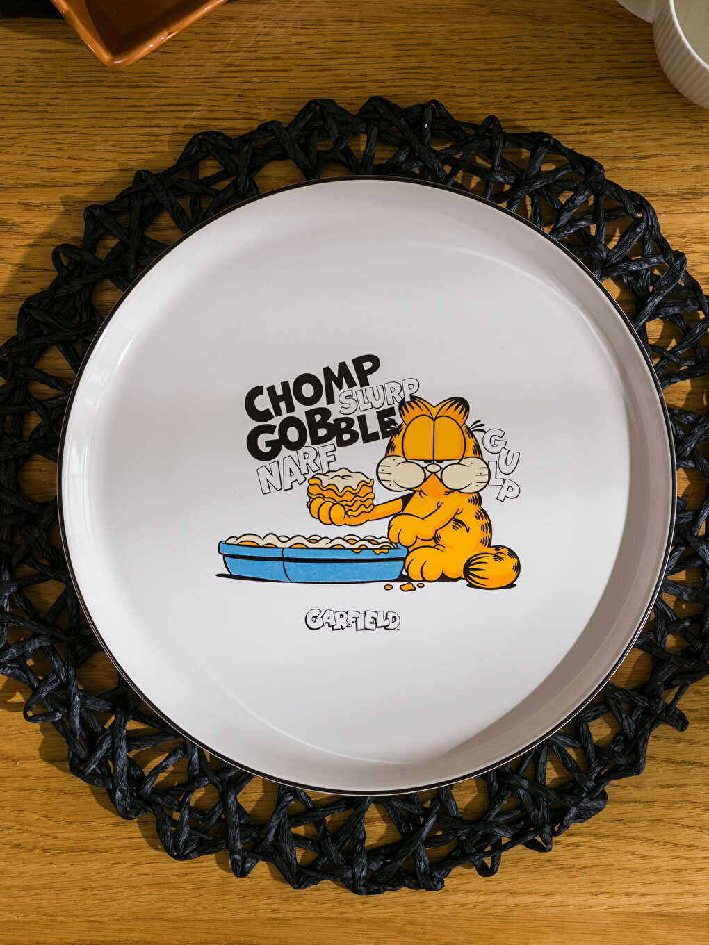 Garfield Printed Ceramic Plate 28 cm-1