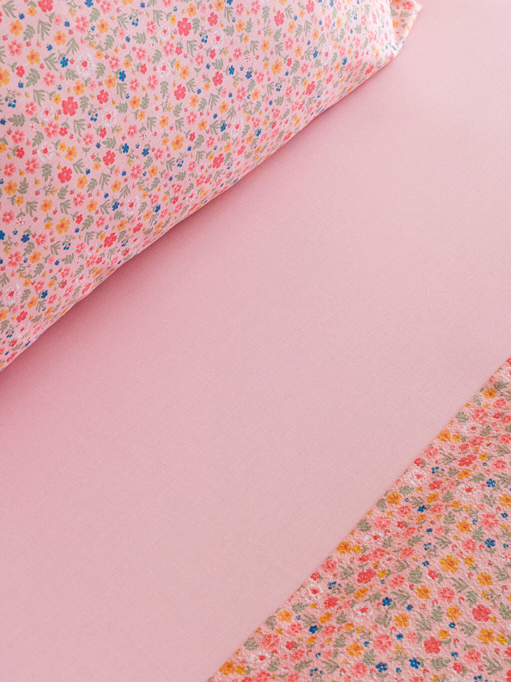 Karışık Çiçekli Tek Kişilik Pamuklu Pike Takımı-4