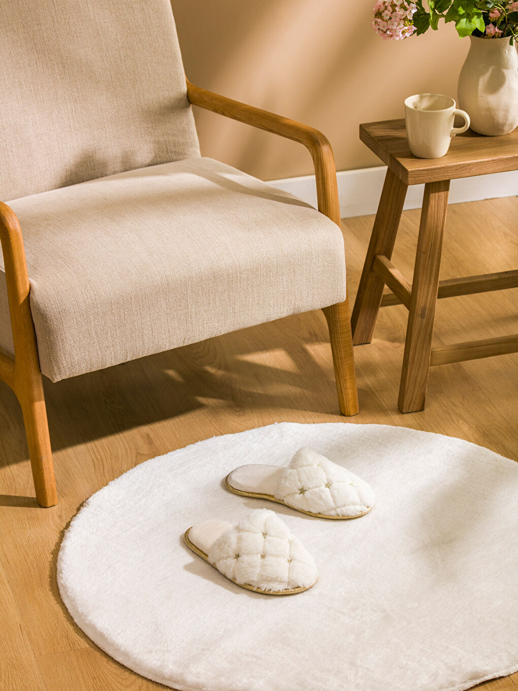 LCW HOME Ekru Kapitone Desenli Kadın Ev Terliği