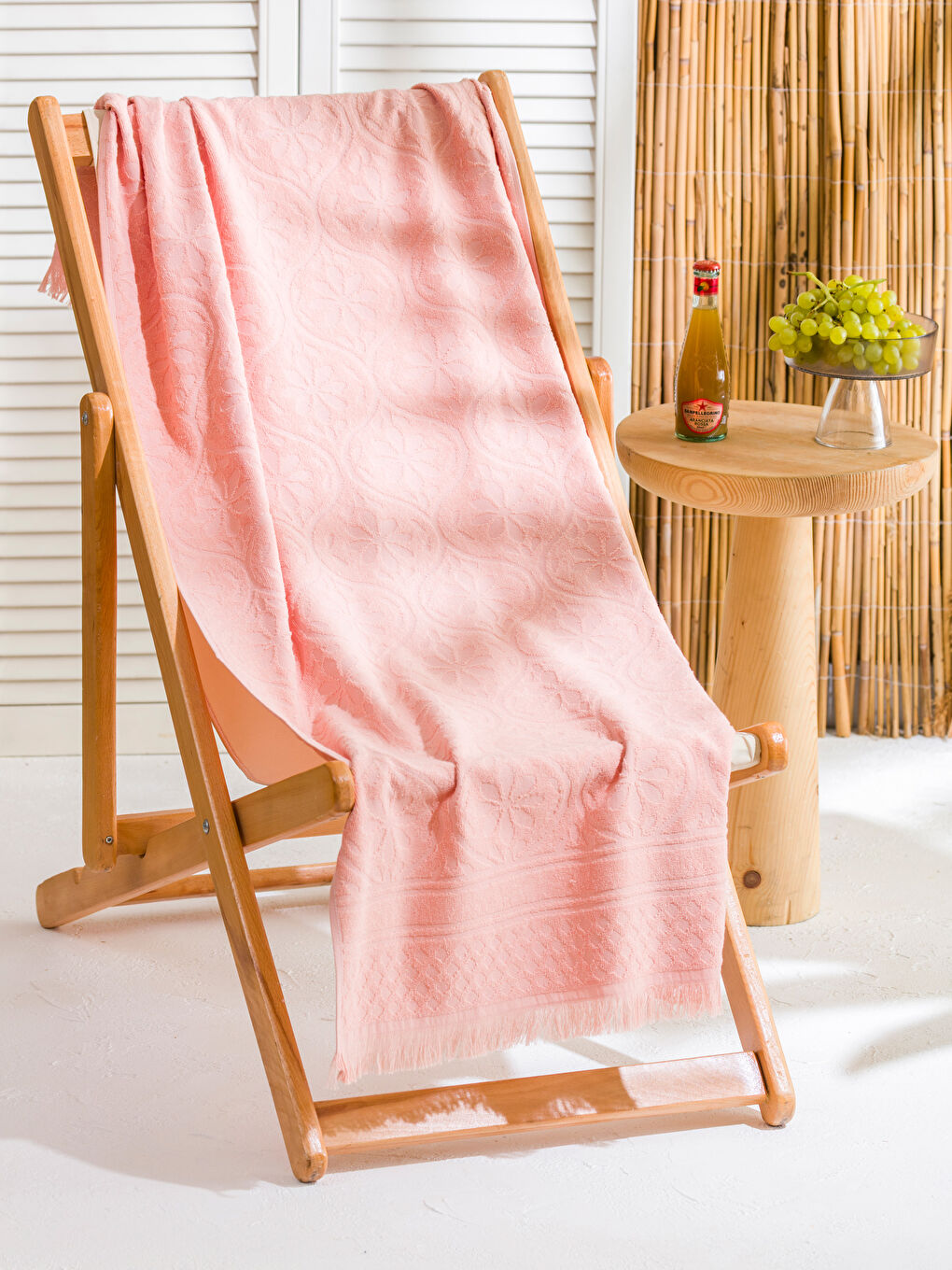 LCW ACCESSORIES خاولی کەنار دەریا نەخشدار بۆ ژنان 70x150 cm -S5I105Z8-JMV