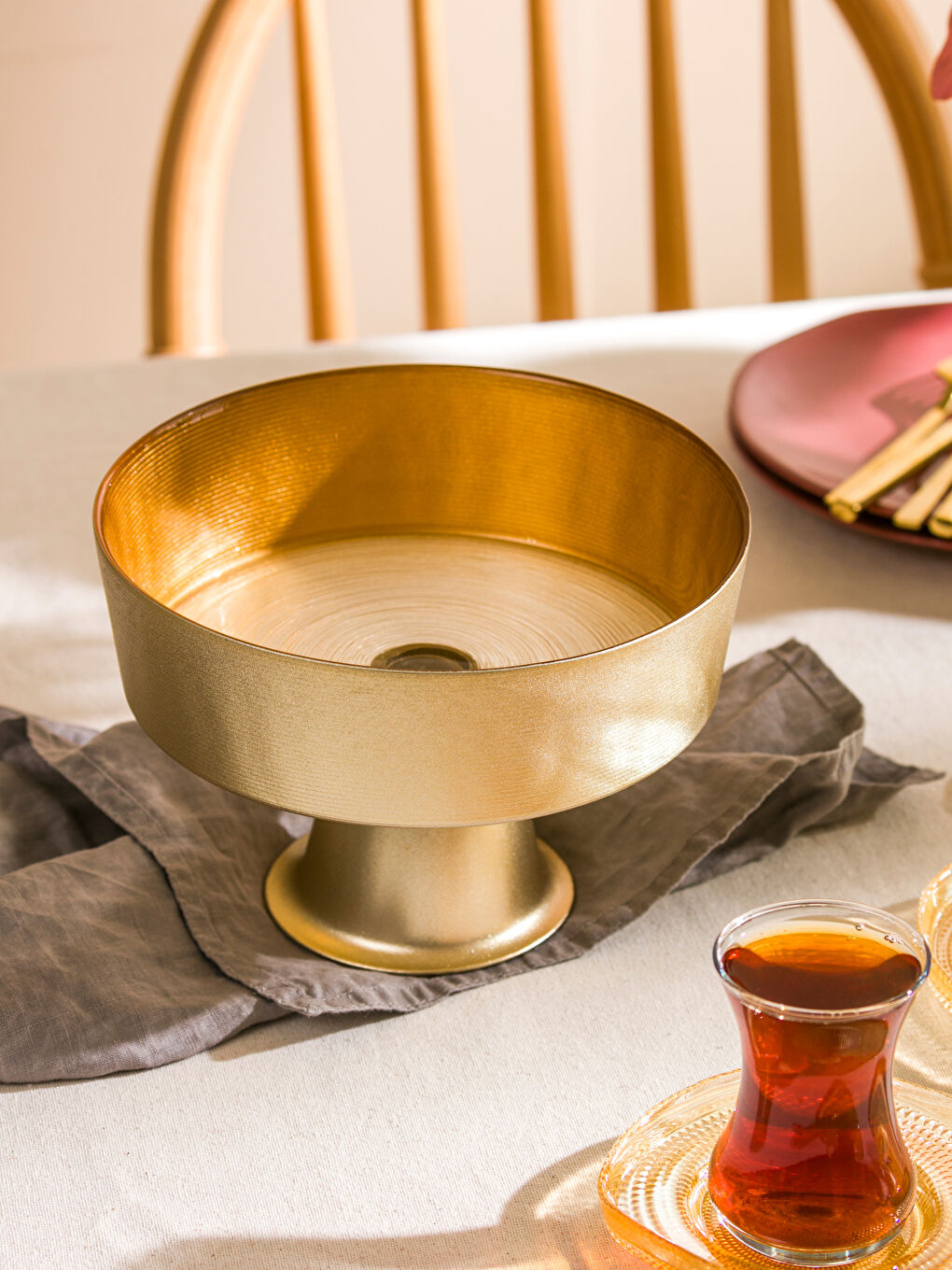 შუშის ფეხიანი ტორტის სტენდი 21 სმ-1