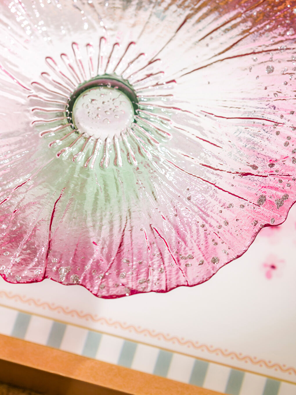 Өрнекті шыны торт тұғыры 21 см-2