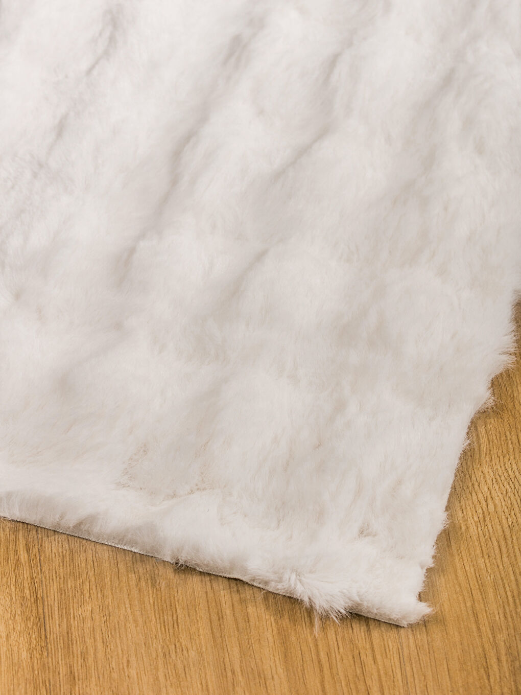 LCW HOME Ekru Pelüş Halı 80x150 cm - 1