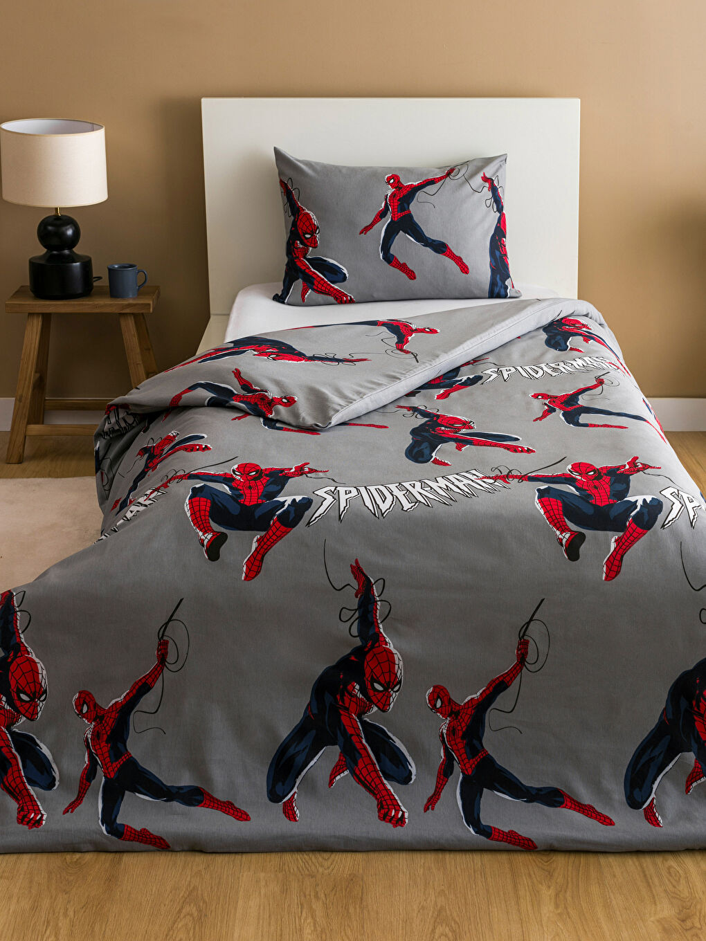 LCW HOME Karişik Spider-Man Baskılı Tek Kişilik Nevresim Seti