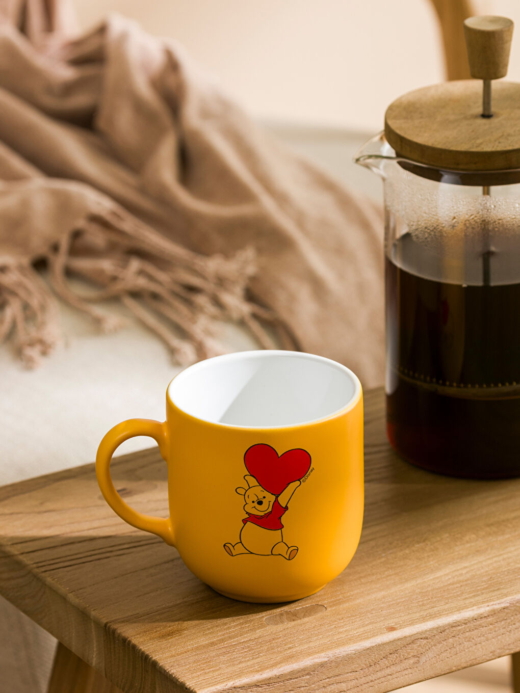 LCW HOME Karişik Winnie the Pooh Baskılı Seramik Kupa 365 ml - 1